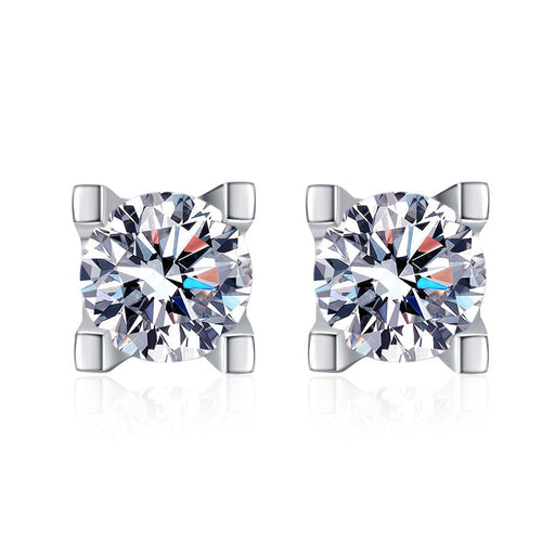 WH Four Claw Moissanite Diamond Earrings 0.5ct
