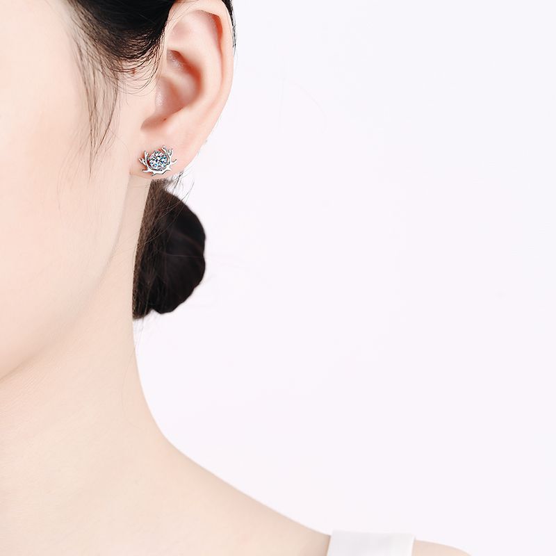 Cute Moose Moissanite Stud Earrings 1.0ct